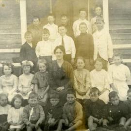 Class Photo, Tewantin State School, Tewantin, 1918