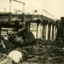 Construction, Weyba Creek Bridge, Weyba Creek, Noosaville, 1930