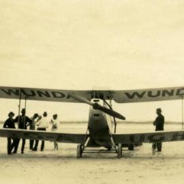 Bi-Plane 'G-AUGH'  the Wunda, Noosa Main Beach, Noosa Heads, 1930s