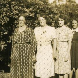 Martha Hay, Polly Greber, Olive and Betty Freeman, Noosa Heads, 1941
