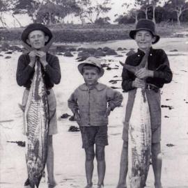 Boys with Mackerel, Munna Point, Noosaville