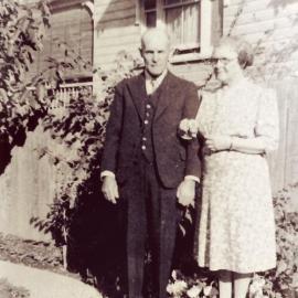 Charles Tait and sister Nessie, ca 1920