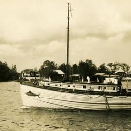 Boat, Tewantin, ca 1930s
