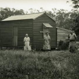 Arthur Ronlund and Ada Ronlund, outskirts north west Tewantin North, ca 1940s
