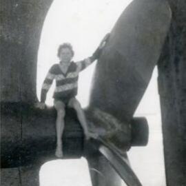Carl Freeman and propeller, Cherry Venture, Teewah Beach, Noosa North Shore, August 1973
