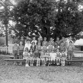 Class Photo, Grade 3/4, Pomona State School, Pomona, September 1971