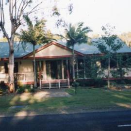 Dwelling, 91 Lake Weyba Drive, ca 2004
