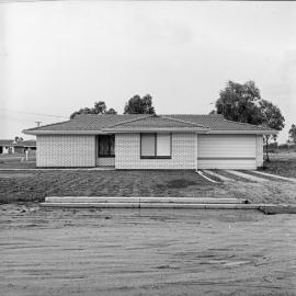 Dwelling, 16 February 1972