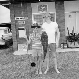 Darryl Dimmick and Ian Woods, with 9lb 2 oz flathead, Noosaville, January 1972