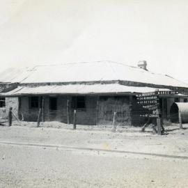 Derelict hotel, Birdsville, 29 September 1970