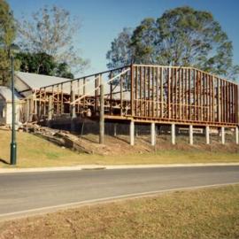 Noosa Bridge Club, construction of extension to club house, Wallace Park, Noosaville, 28 April 1994