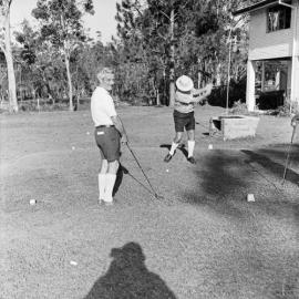 Golfers, Tewantin-Noosa Golf Club, Tewantin, 30 October 1972